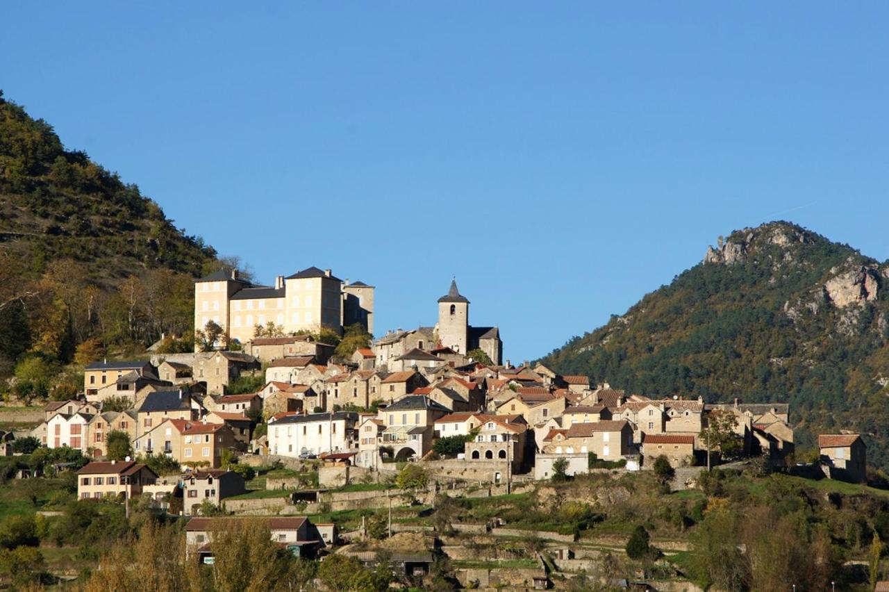 Maison Pittoresque A Mostuejouls Avec Vue Sur La Montagne Exterior foto